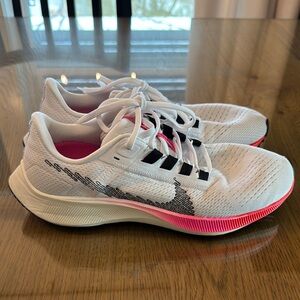 Nike Women's White and Pink Running Shoes